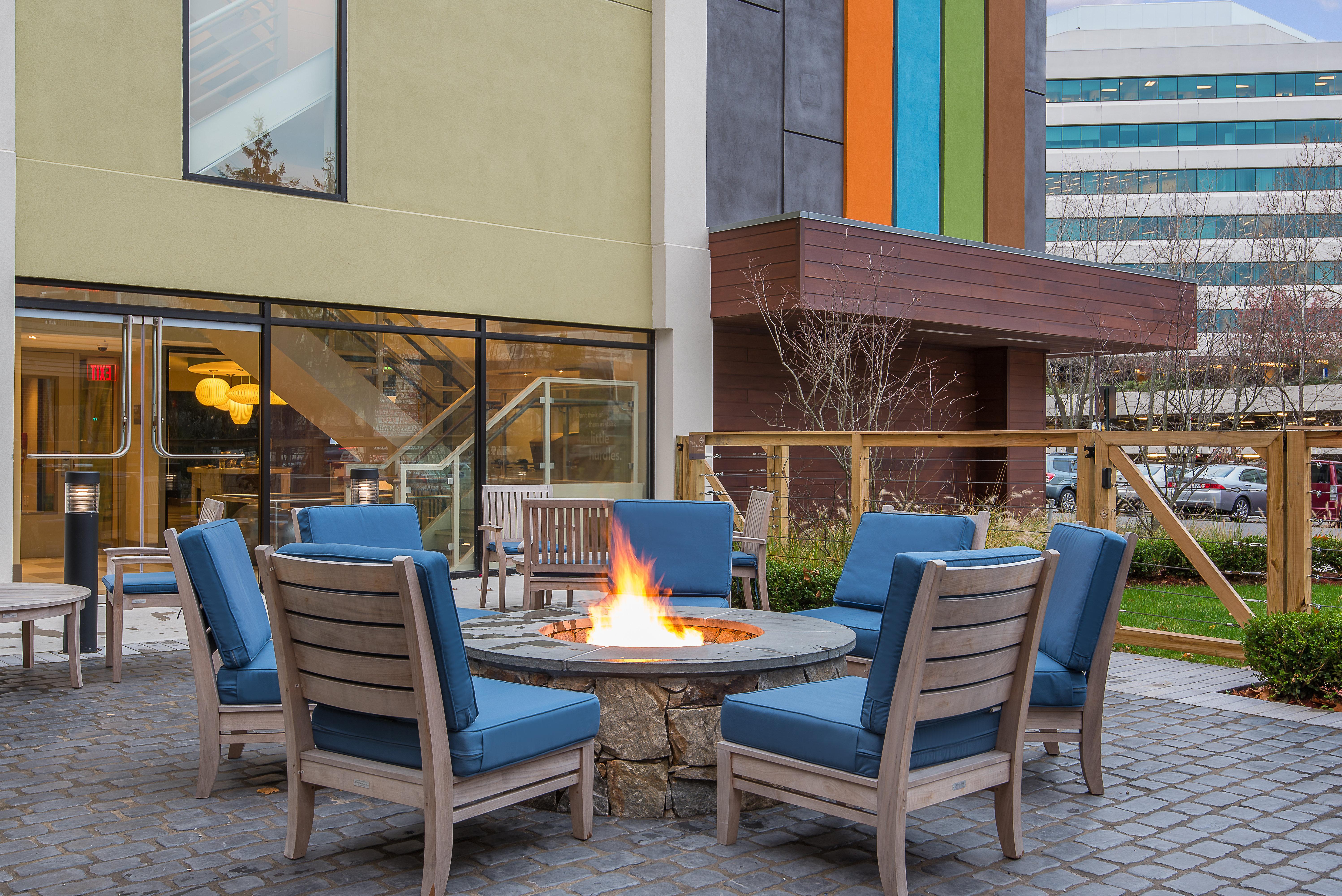 Even Hotel Norwalk By Ihg Extérieur photo