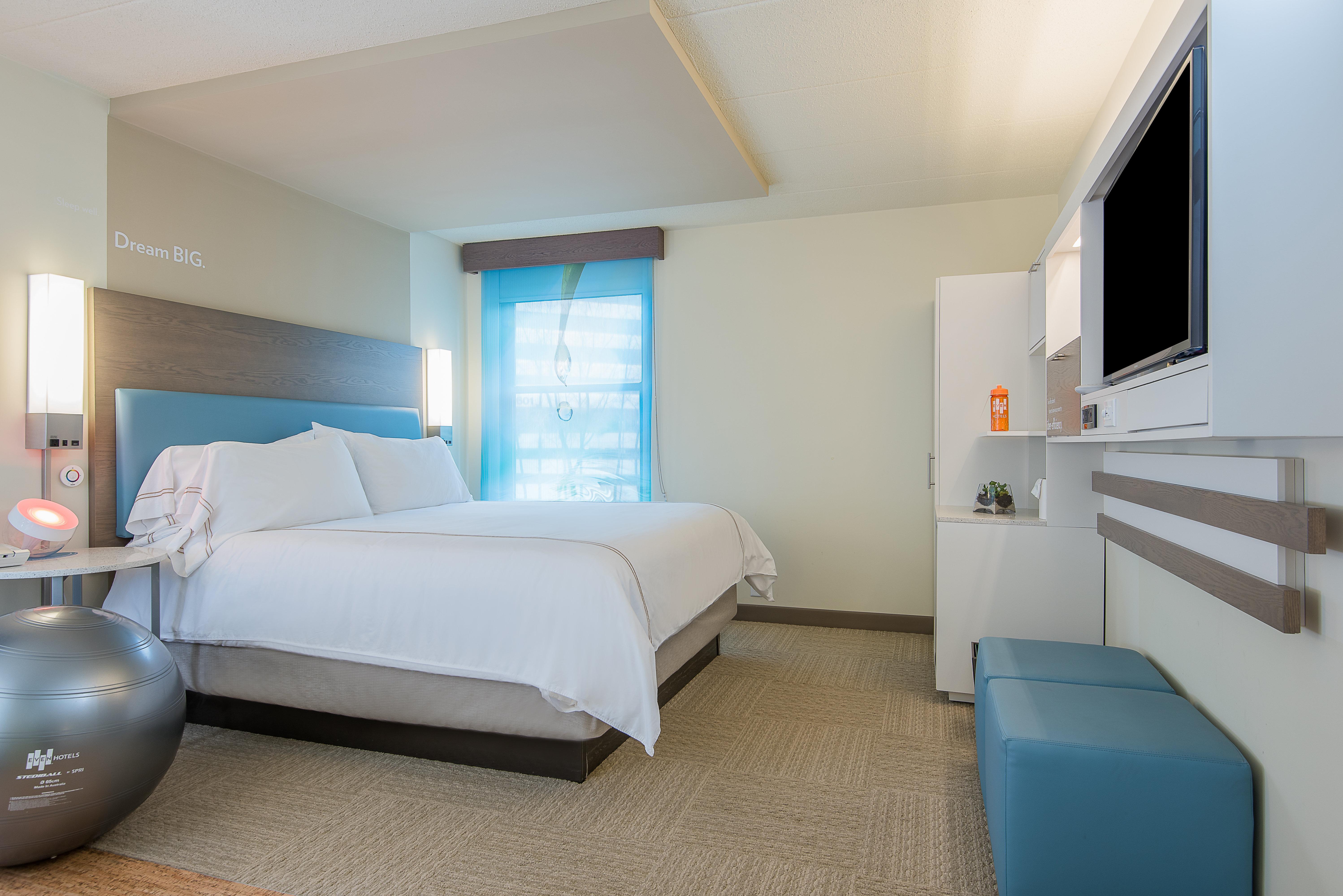Even Hotel Norwalk By Ihg Extérieur photo